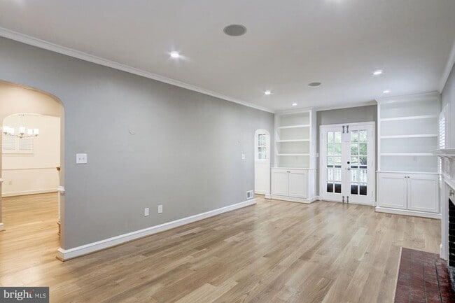 Foto del edificio - 1626 Kalmia Rd NW