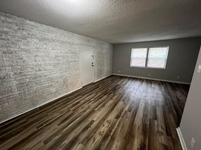Foto del edificio - 1102 Crescent Dr