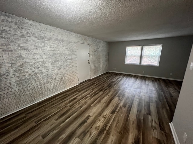 Building Photo - 1102 Crescent Dr