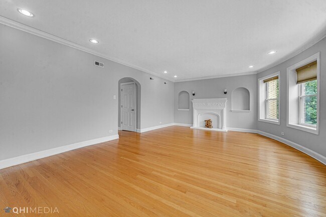 Foto del edificio - 6144 N Washtenaw Ave