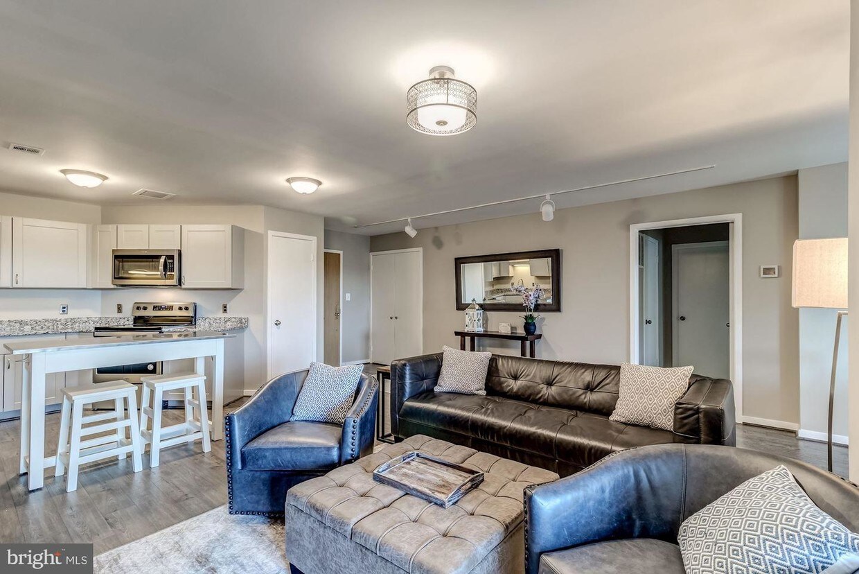Foto principal - 11500 Fairway Dr