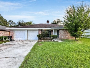 Building Photo - 14419 Roundstone Ln
