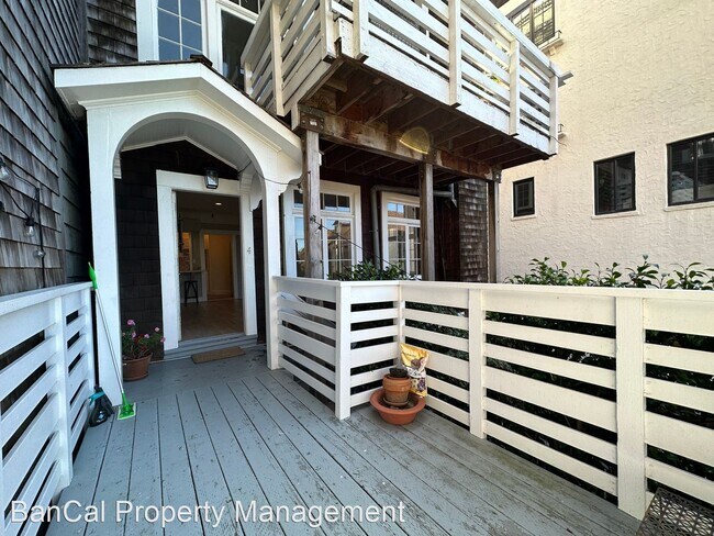Building Photo - 1 br, 1 bath House - 4 Culebra Ter
