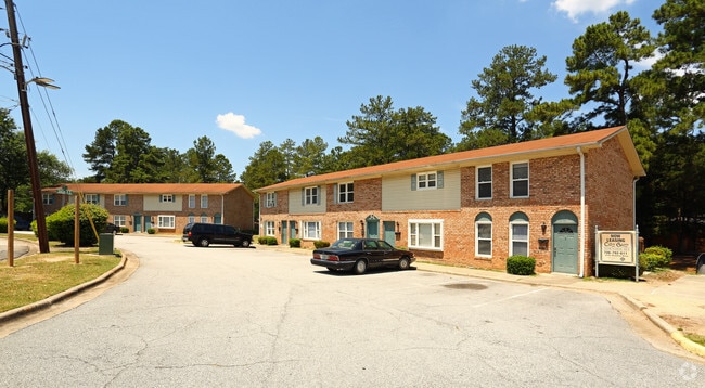 Building Photo - Richmond Hills Apartments