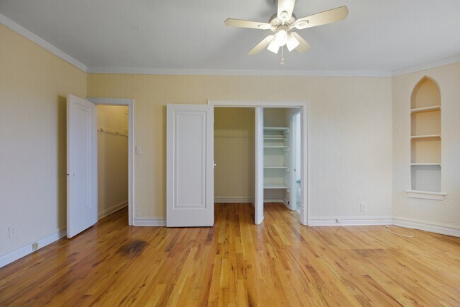 Foto del edificio - 4829 N Damen Ave