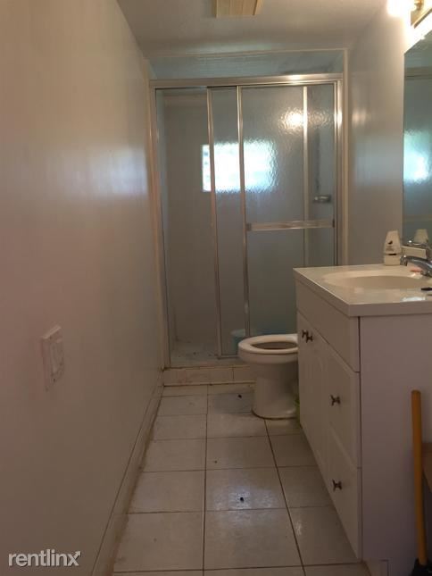 Foto del edificio - 5 br, 3 bath House - 498 SW Cole Drive