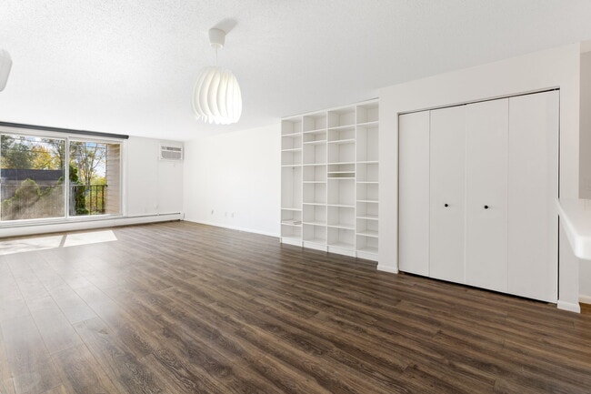 Building Photo - 4625 Minnetonka Blvd