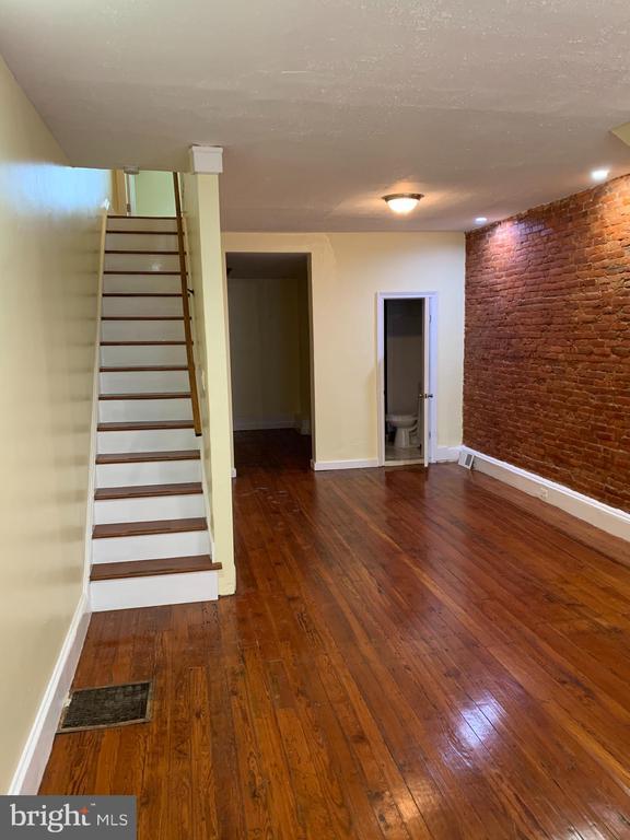 Foto del edificio - 747 E Woodlawn St