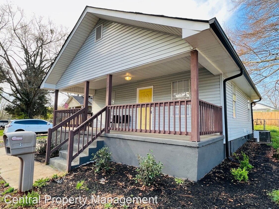 Primary Photo - 2 br, 1 bath House - 221 Church Street