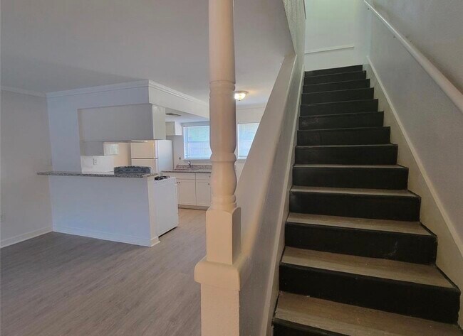 Foto del edificio - 806 Danna St