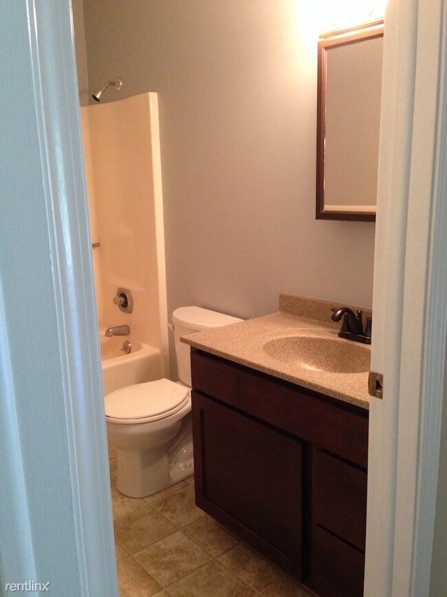 Foto del edificio - 3 br, 2 bath  - 6721 Pleasantview St NE