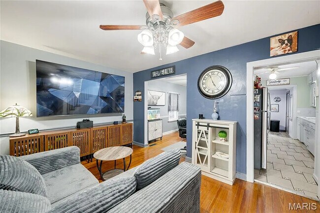 Foto del edificio - 7615 St Jerome Ln