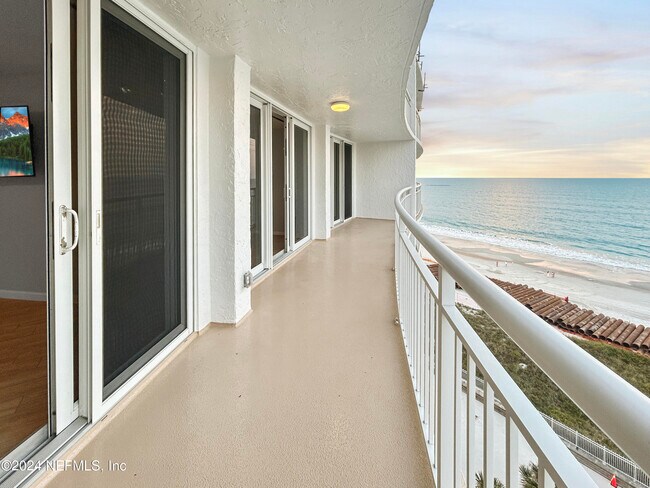 Building Photo - 1601 Ocean Dr S