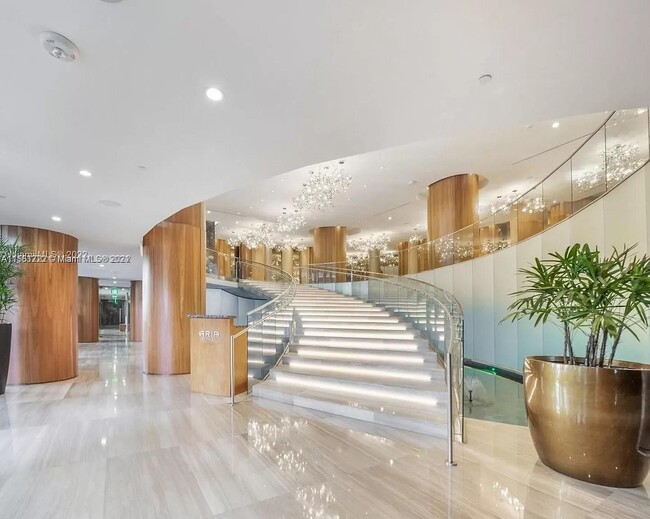 Foto del edificio - 488 NE 18th St