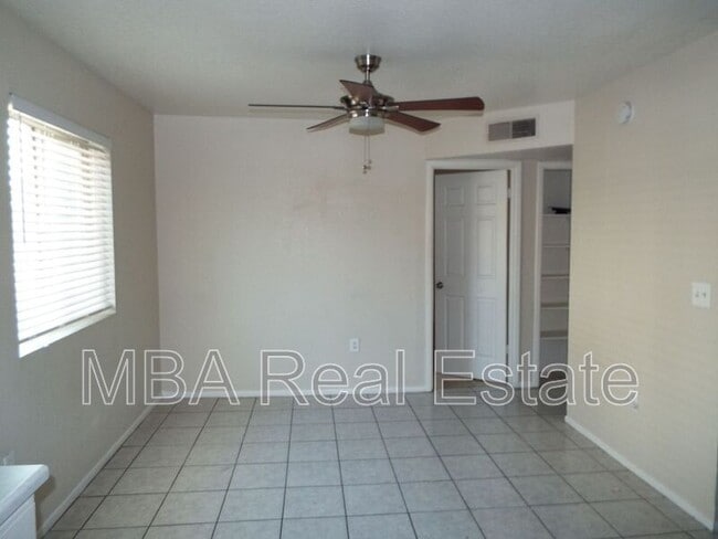 Building Photo - 3150 E Cicero St