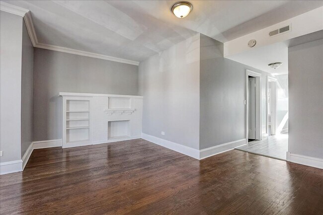 Foto del edificio - 6241 S Spaulding Ave