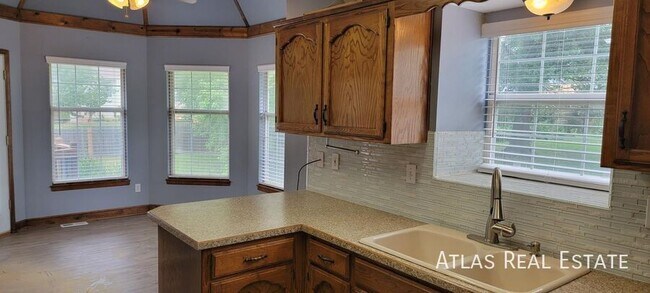 Foto del edificio - 205 NW Almond