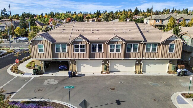 Foto del edificio - Modern 3 Bedroom 2 Bath Downtown Livermore
