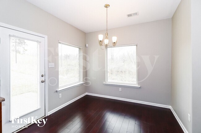Foto del edificio - 4160 Bedford Valley Ln