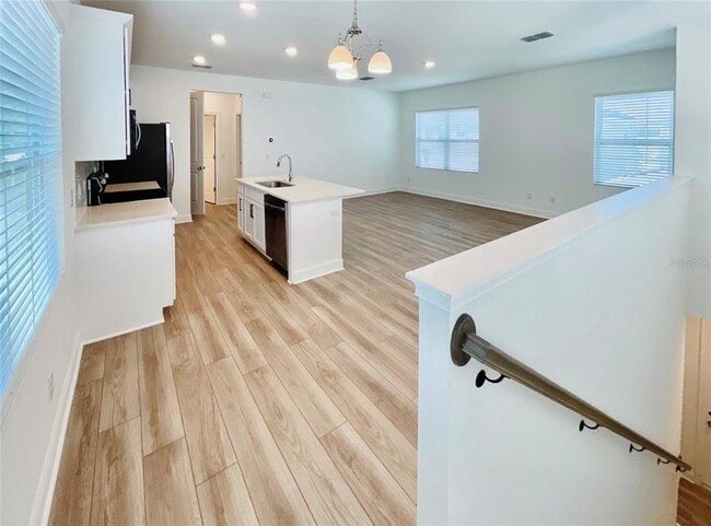 Building Photo - 6552 Rover Wy