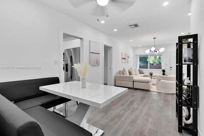 Foto del edificio - 5821 NW 1st Ave