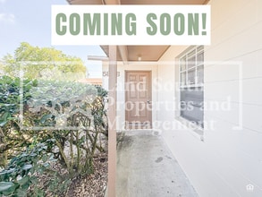 Building Photo - 5866 Charlton Dr