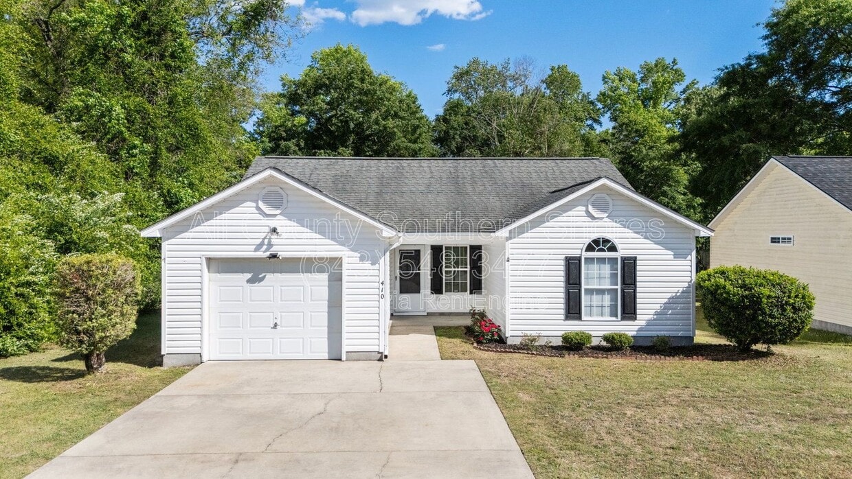 Photo - 410 Sean River Road