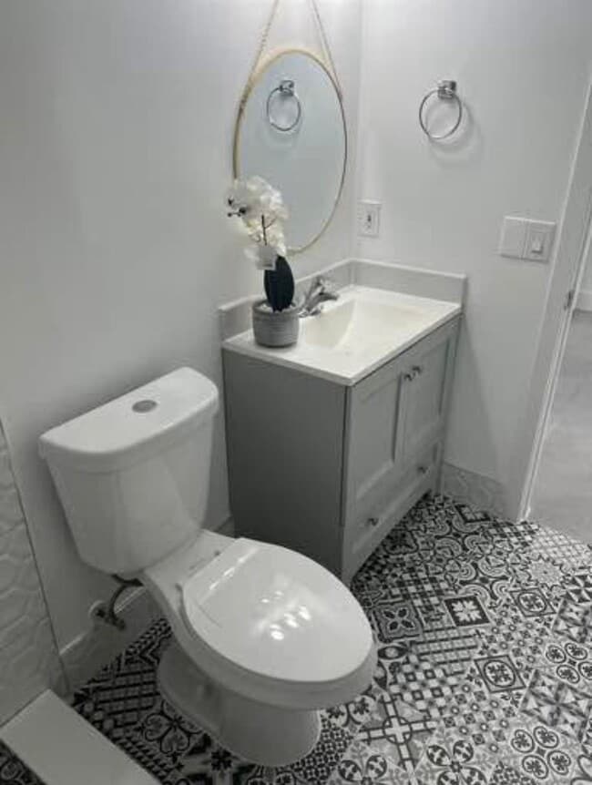 Foto del edificio - 4791 Elmhurst Rd