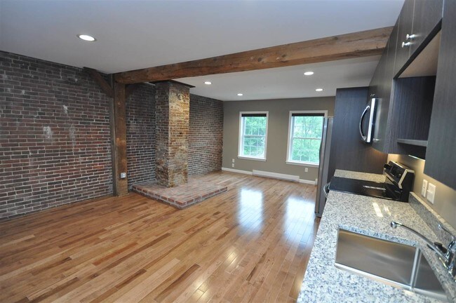 Foto del edificio - 16 Central St