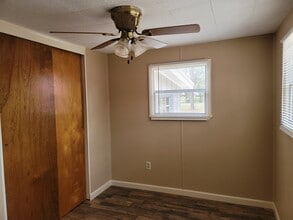 Building Photo - 34 Mayfair Dr