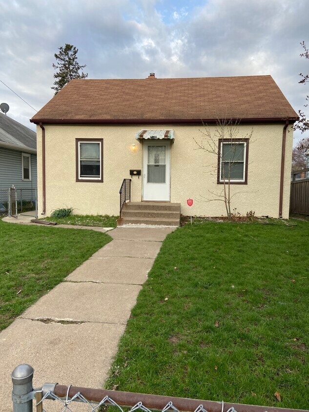 3542 3rd St NE, Minneapolis, MN 55418 House Rental in Minneapolis, MN