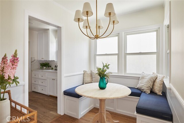Foto principal - 938 N Wetherly Dr