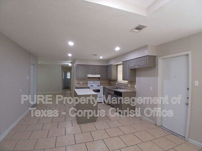 Building Photo - 4713 S Shea Pkwy