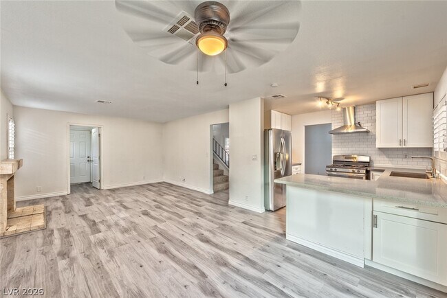 Foto del edificio - 7767 Parnell Ave