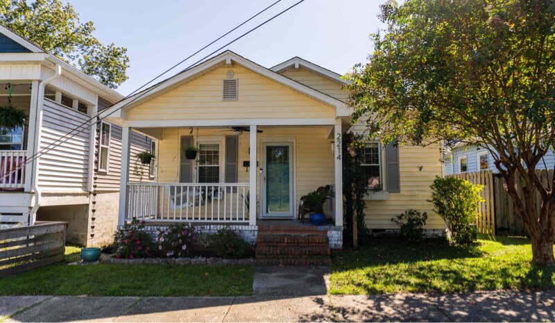 Primary Photo - 2214 Barnett Ave