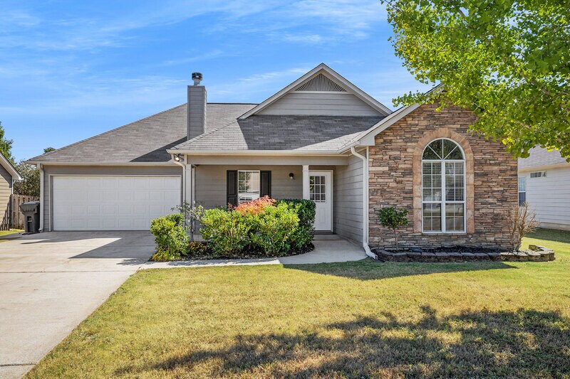 113 Sunset Ln, Calera, AL 35040 House Rental in Calera, AL