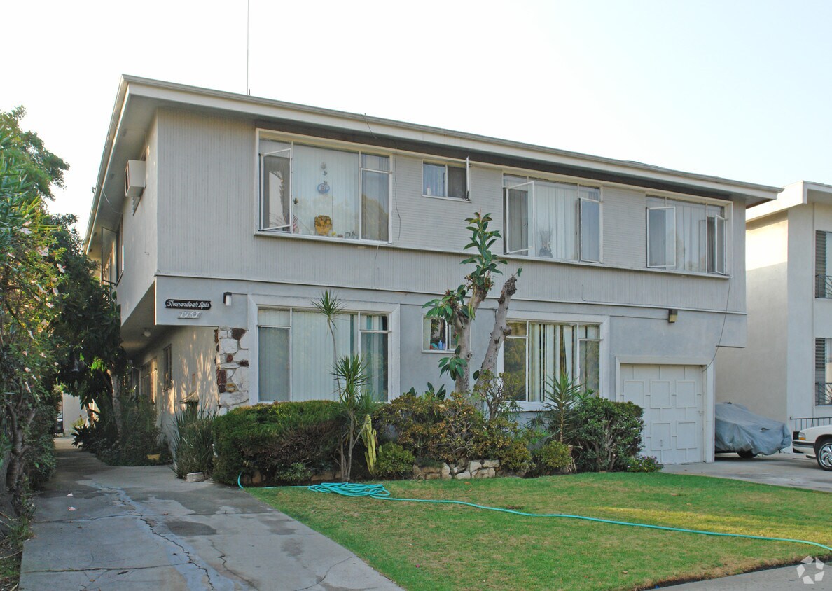 Primary Photo - 1967 S Shenandoah St