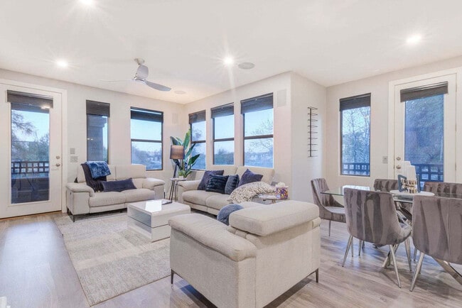Foto del edificio - 15221 N Clubgate Dr