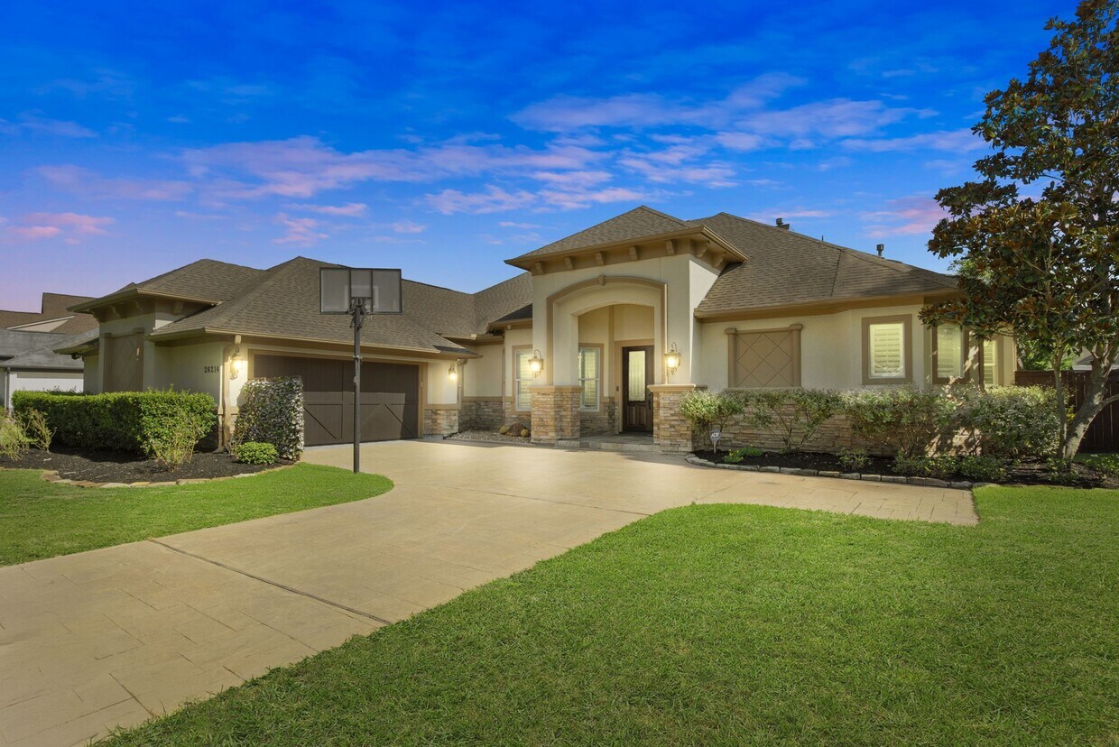 Foto principal - 26214 Kingsgate Ln