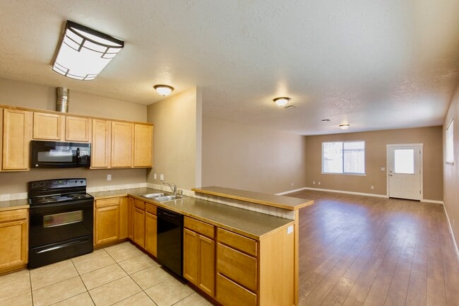 Foto del edificio - 223 NW 12th St