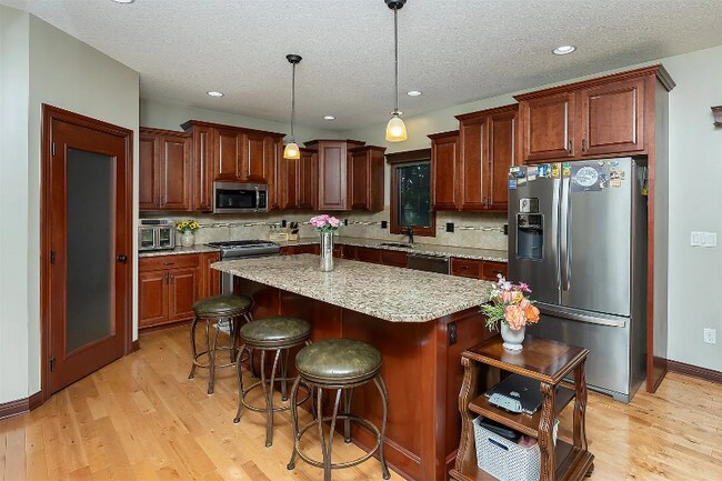 Foto del edificio - 8700 Wooded Point Dr