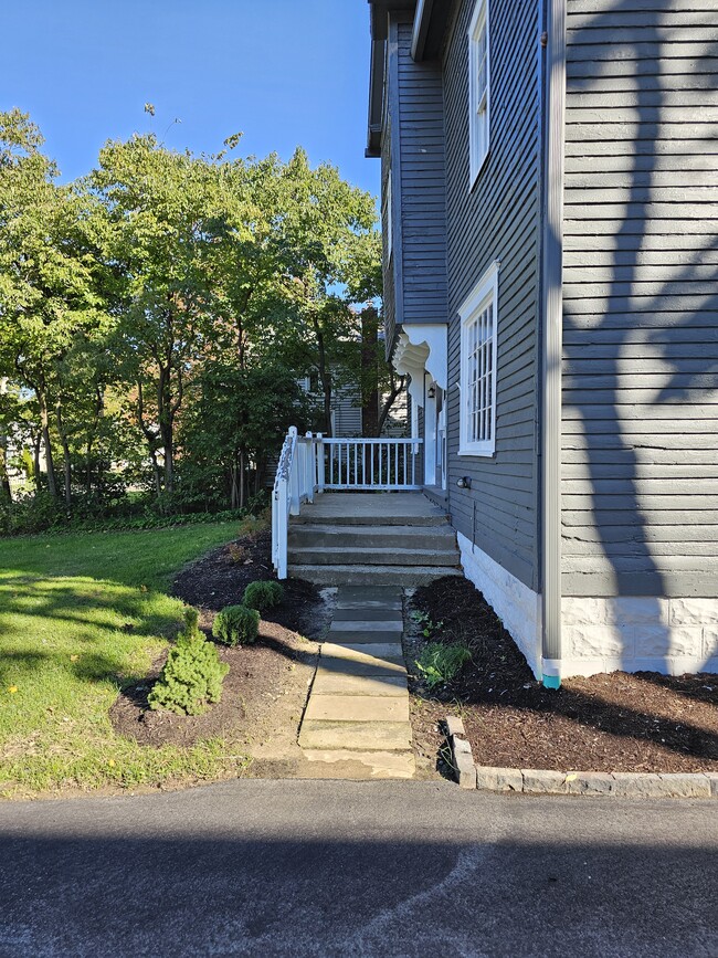 front walkway - 9 Maple St