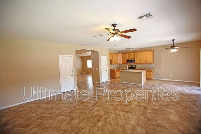 Foto del edificio - 23524 N 118th Ln