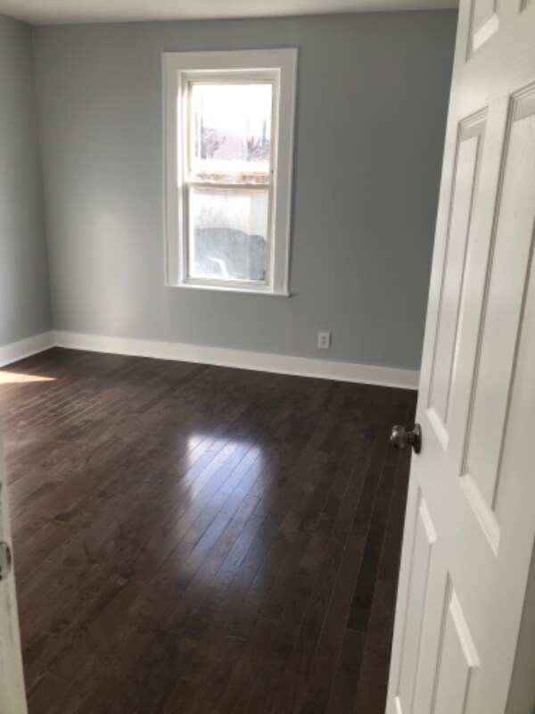 Building Photo - 362 Schley St