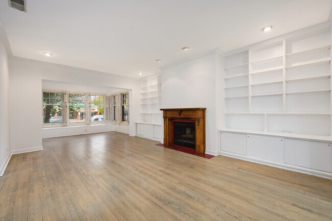 Foto del edificio - 5057 N Sheridan Rd