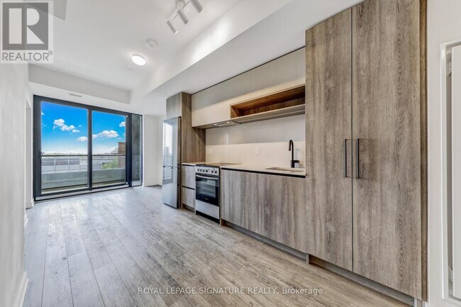 Photo du bâtiment - 181 Sterling Rd