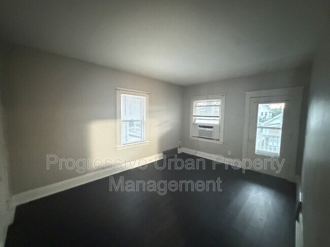 Building Photo - 1623 Hopkins Ave