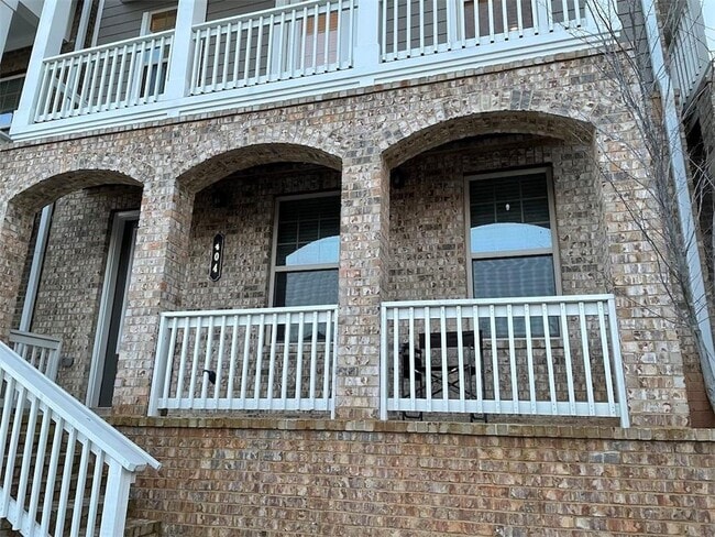 Building Photo - 404 Caravelle Walk