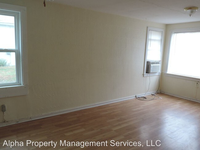 Building Photo - 418 Land St