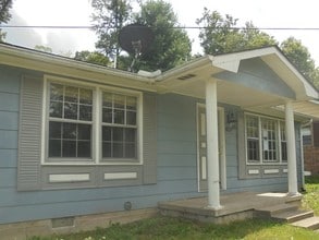 Building Photo - 337 Milliron Ave